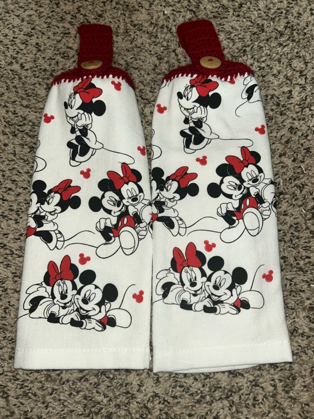 Minnie Mouse Valentine’s Hanging Kitchen Towels